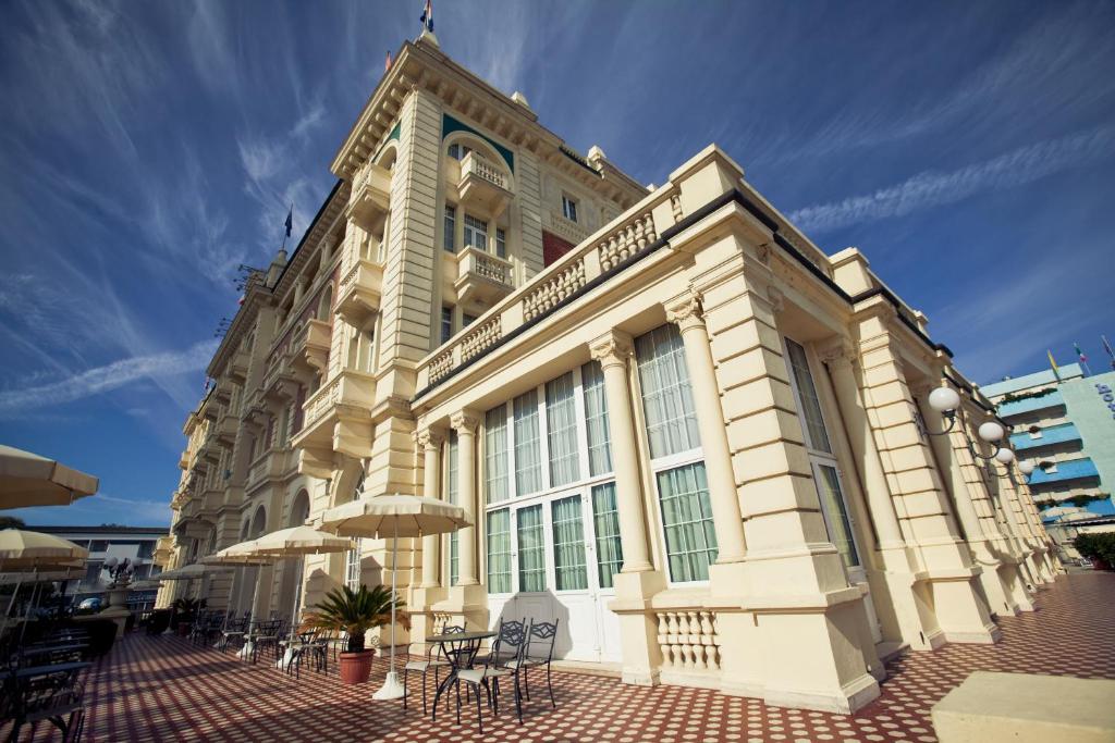 Grand Hotel 체제나티코 외부 사진